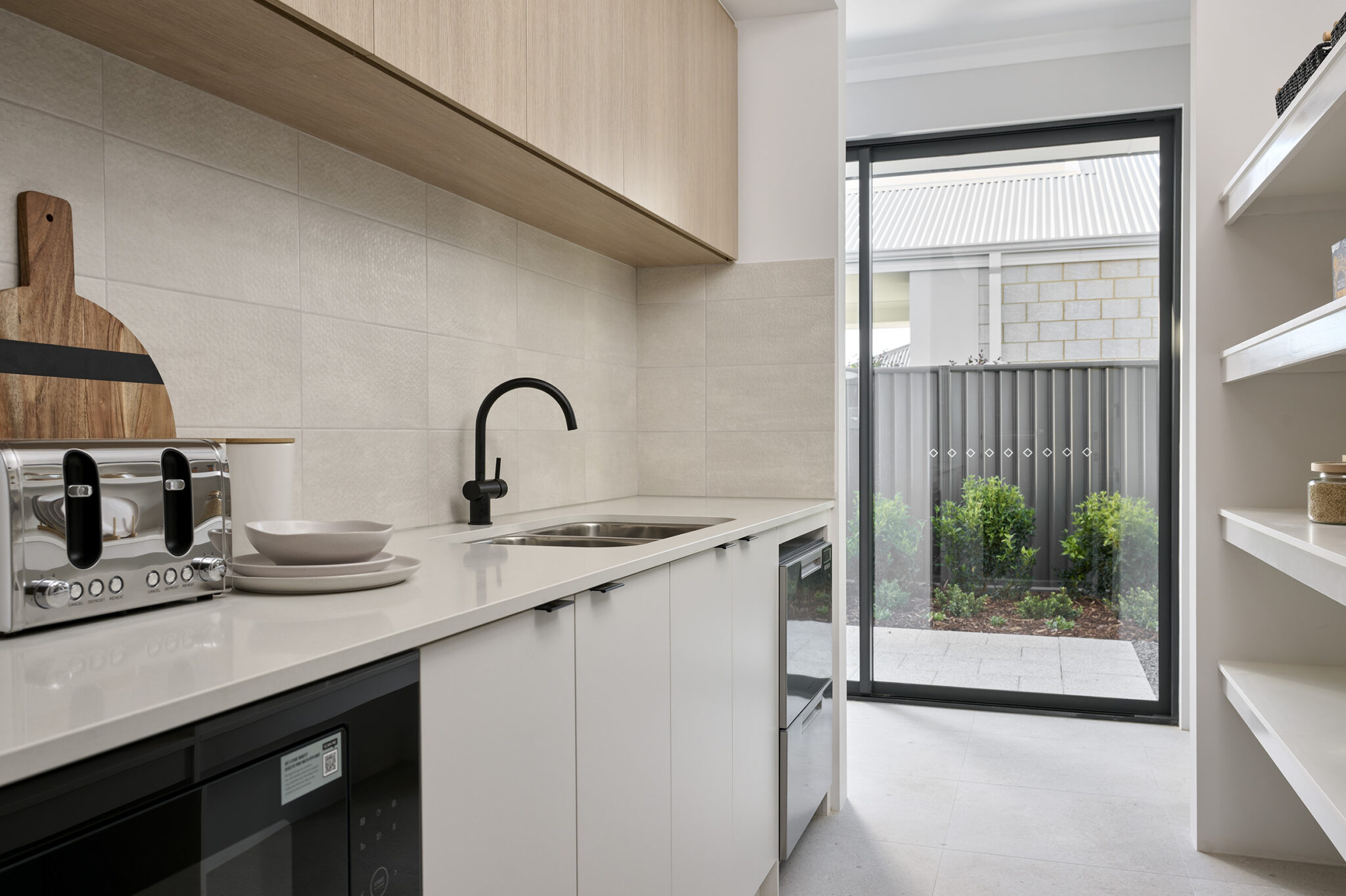 2a Fulton Close, WILLETTON