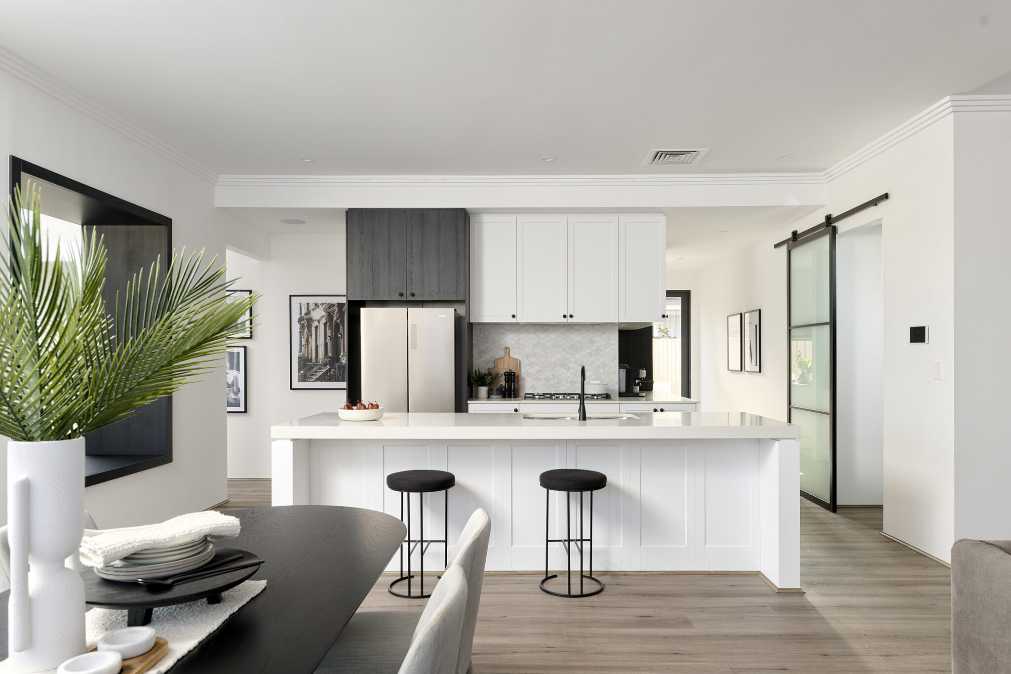 102 River View Ave, SOUTH GUILDFORD